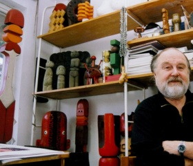 prof. Eduard Ovčáček ve svém ateliéru 1999