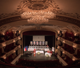 Slavnostní zasedání vědecké rady v Divadle Antonína Dvořáka 2016