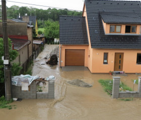 Dopad přívalové srážky a akcelerovaného odtoku z výše položených polí (Jistebník)