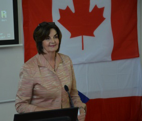 Kanadská velvyslankyně Její excelence Barbara C. Richardson na PřF OU