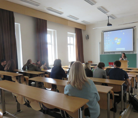 Jarní workshopy na KGE pro vyučující a studenty středních škol