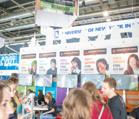 Expozice Ostravské univerzity na evropském veletrhu pomaturitního vzdělávání Gaudeamus Brno 2017 na brněnském výstavišti