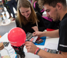 Expozice Ostravské univerzity na evropském veletrhu pomaturitního vzdělávání Gaudeamus Brno 2017 na brněnském výstavišti