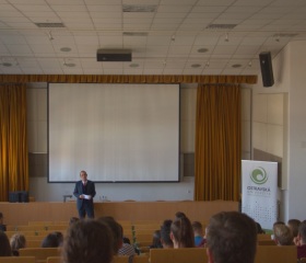 Německý velvyslanec přednášel na Přírodovědecké fakultě Ostravské univerzity