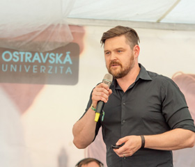 UNIVERcity stage Ostravské univerzity na festivalu Colours of Ostrava a diskuzním fóru Meltingpot 2019Autor: Martin Kopáček