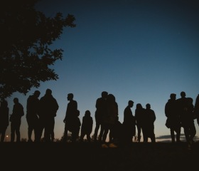 Majáles Ostrava je největší studentskou akcí v Ostravě a je jedním z posledních majálesů, který organizují opravdu studenti. Ostravská univerzita je stálým partnerem této studentské akce a každoročně se na něm podílí také svou chill-out zónou se skvělou atmosférou a vždy něčím navíc – v roce 2019 to byl třeba zábavně-poučný stánek mediků z naší Lékařské fakulty IFMSA – International Federation of Medical Students Associations (Mezinárodní federace asociací studentů medicíny) a náborové místo potenciálních dárců kostní dřeně ve spolupráci s ALMA MATER Bohumín.