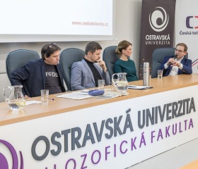 Panelová diskuze se zástupci České televize se uskutečnila na půdě Filozofické fakulty Ostravské univerzity 5. listopadu 2019 v rámci připomenutí 30 let svobody a demokracie. Autor fotografií: Rostislav Šimek