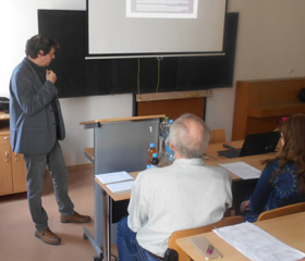 Literární část konference zahájil jako tradičně vedoucí katedry české literatury a literární vědy prof. Malura.