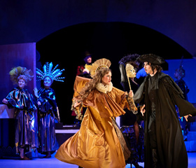 Premiéra 24. a 25. února 2020Dominika Škrabalová (Carlotta), Kateřina Juřenová (Ernestina), Ihor Maryshkin (Blasio)Autor: Martin Popelář pro NDM