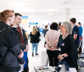 Kariérní festival Ostravské univerzity Za kariérOU 2022 se konal 6. dubna v budově Přírodovědecké fakulty OU na Slezské Ostravě.Autor: Filip Zvěřina