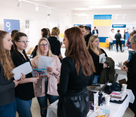 Kariérní festival Ostravské univerzity Za kariérOU 2022 se konal 6. dubna v budově Přírodovědecké fakulty OU na Slezské Ostravě.Autor: Filip Zvěřina