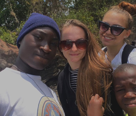 Výjezd studentek 3. ročníku skrz výzvu OUAid do Keni