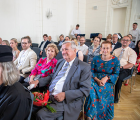 Inaugurace děkanky Přírodovědecké fakulty OU