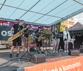 Táta Fest