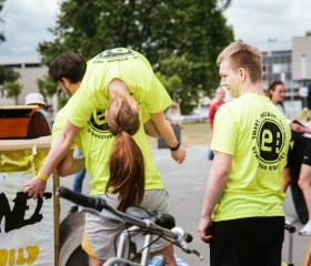 Festival JSME OSTRAVSKÁ! 28. června 2023 v City Campusu Ostravské univerzity v OstravěBitva O pohár Ostravské univerzity na festivalu JSME OSTRAVSKÁ 28. června 2023 v City Campusu Ostravské univerzity