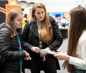 Kariérní festival Ostravské univerzity „Za kariérOU“ 24. dubna 2024 v City Campusu OU na Černé louceAutor: Jana Greplová