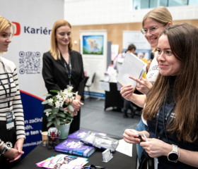 Kariérní festival Ostravské univerzity „Za kariérOU“ 24. dubna 2024 v City Campusu OU na Černé louceAutor: Jana Greplová