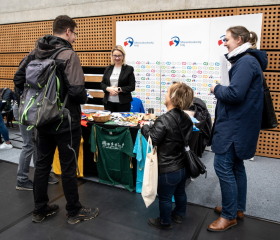 Kariérní festival Ostravské univerzity „Za kariérOU“ 24. dubna 2024 v City Campusu OU na Černé louceAutor: Jana Greplová