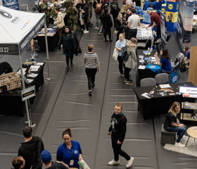 Kariérní festival Ostravské univerzity „Za kariérOU“ 24. dubna 2024 v City Campusu OU na Černé louceAutor: Tereza Šišmišová