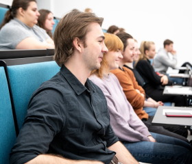 Kariérní festival Ostravské univerzity „Za kariérOU“ 24. dubna 2024 v City Campusu OU na Černé louceAutor: Jana Greplová