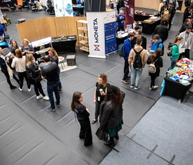 Kariérní festival Ostravské univerzity „Za kariérOU“ 24. dubna 2024 v City Campusu OU na Černé louceAutor: Jana Greplová