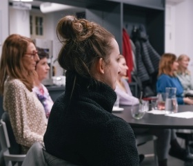 Ženy, dívky, věda a současnost. Promítání filmu Vědkyně vs. Věda a debata s doc. Lenkou Krhutovou, Dr. Hanou Šikutovou a Dr. Karlem Pavlicou při příležitosti Mezinárodního dne žen a dívek ve vědě na Ostravské univerzitě 13. února 2024 Autor: Jana Greplová