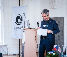 Návštěva velvyslance USA v ČR Bijana Sabeta na půdě Ostravské univerzity 27. února 2024Autor: Jana Greplová