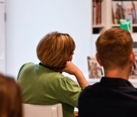Dějiny lidí: beseda o knize s autorem Martinem Rychlíkem v OUshopu Ostravské univerzity. Kniha oceněná cenou Magnesia Litera vznikla ve spolupráci s Nakladatelstvím Academia.Autor: Tamara Masnicová