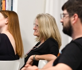Dějiny lidí: beseda o knize s autorem Martinem Rychlíkem v OUshopu Ostravské univerzity. Kniha oceněná cenou Magnesia Litera vznikla ve spolupráci s Nakladatelstvím Academia.Autor: Tamara Masnicová