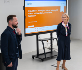 Vysvědčení jinak – přednáška docentky Jany Kratochvílové