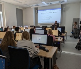 Workshop pro SŠ: Jak efektivně překládat texty
Autor: Eva Polášková