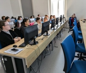 Workshop pro SŠ: Jak efektivně překládat texty
Autor: Eva Polášková