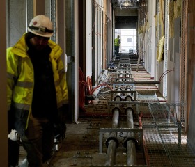 Hlavní konstrukce vědeckovýzkumného centra LERCO dosáhla svého vrcholu