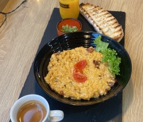Los Dobrotos Spanish Street Food