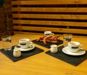 Los Dobrotos Spanish Street Food