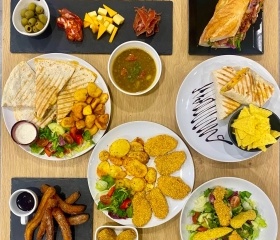Los Dobrotos Spanish Street Food