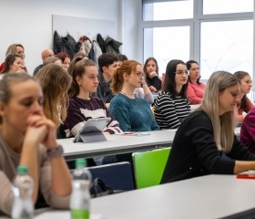 Seminář Mezi zákonem a praxí 