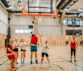 Sportovní den Ostravské univerzity 2025 se uskutečnil 7. května v City Campusu Ostravské univerzity na Černé louce.Autor: Jana Greplová