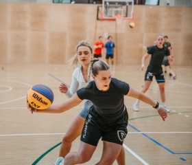 Sportovní den Ostravské univerzity 2025 se uskutečnil 7. května v City Campusu Ostravské univerzity na Černé louce.Autor: Jana Greplová