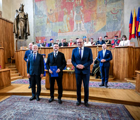 Prezident České republiky jmenoval děkana Filozofické fakulty Ostravské univerzity Roberta Antonína profesorem
Copyright: MŠMT