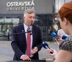 Ostrava bude mít první Univerzitní klinickou školu. Spojí výuku, praxi i výzkum.