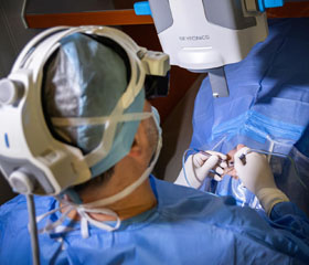 Eye surgeons at University Hospital Ostrava start using the world&ampos;s most advanced 3D microscope