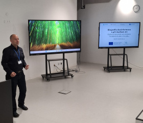 Od jazykových prostředků po sociální dopady - Pracovní porada výzkumného týmu projektu Biografie dezinformace