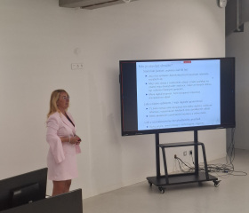 Od jazykových prostředků po sociální dopady - Pracovní porada výzkumného týmu projektu Biografie dezinformace