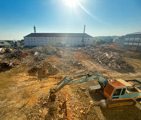 Demolice a příprava území