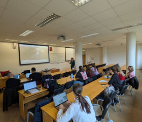 Workshop k principům Montessori pedagogiky Workshop k principům Montessori pedagogiky