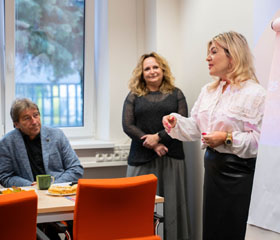 Učitel v mateřské škole – potřeba vysokoškolského vzdělání v rychle se měnících podmínkách světa Učitel v mateřské škole – potřeba vysokoškolského vzdělání v rychle se měnících podmínkách světa