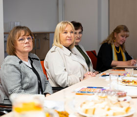 Učitel v mateřské škole – potřeba vysokoškolského vzdělání v rychle se měnících podmínkách světa Učitel v mateřské škole – potřeba vysokoškolského vzdělání v rychle se měnících podmínkách světa