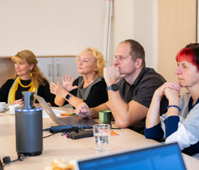 Učitel v mateřské škole – potřeba vysokoškolského vzdělání v rychle se měnících podmínkách světa Učitel v mateřské škole – potřeba vysokoškolského vzdělání v rychle se měnících podmínkách světa