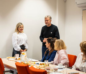 Učitel v mateřské škole – potřeba vysokoškolského vzdělání v rychle se měnících podmínkách světa Učitel v mateřské škole – potřeba vysokoškolského vzdělání v rychle se měnících podmínkách světa